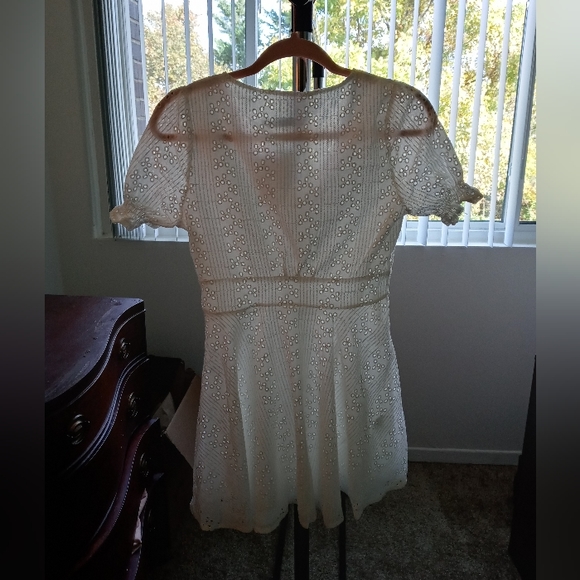 YesStyle White Eyelet Dress NWT - Picture 3 of 5